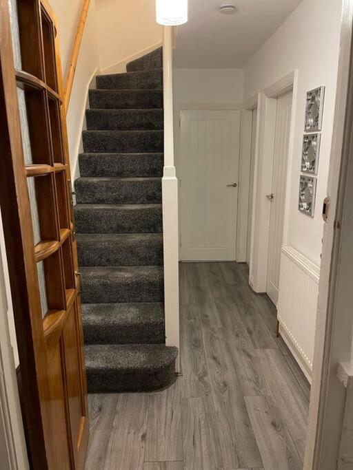 Large Beautiful 3 Bed House In City Of Бирмингем Экстерьер фото