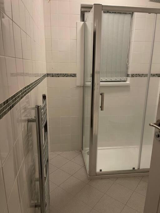 Large Beautiful 3 Bed House In City Of Бирмингем Экстерьер фото